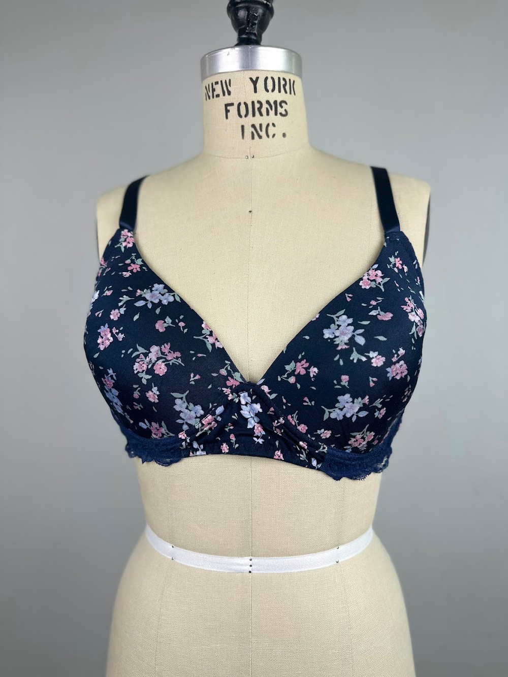 Laura Ashley Floral Lace Trim Bra 38C Navy Pink
